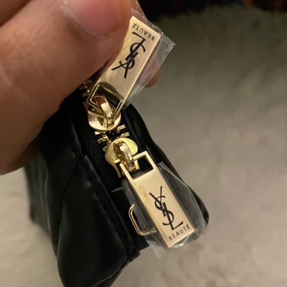 Yves Saint Laurent Black Toiletry Bag - Picture 3 of 3